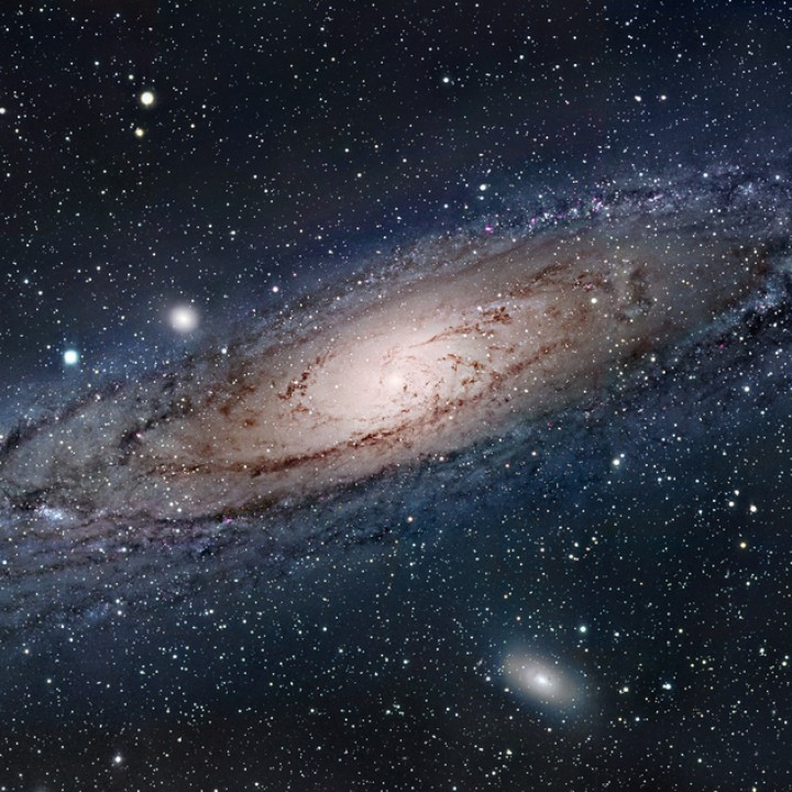کهکشان راه شیری تنها ۵ میلیارد سال تا بلعیده شدن فاصله دارد !