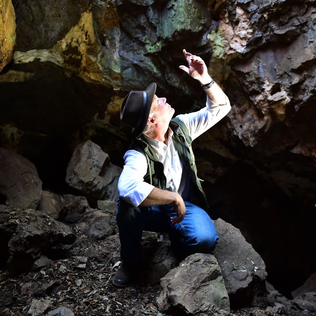 Professor Lee R  Berger Paleoanthropologist Rising Star Cave 2